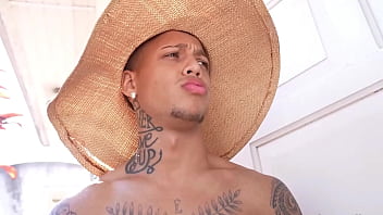 COMENDO O PATR&Atilde_OZINHO