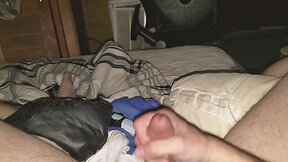 Solo Man`s Explosive Cumshot: Jerking Off to a Mirror