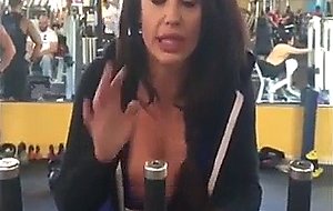 Wwe diva kaitlyn aka celeste bonin working out