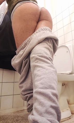 No doubt daddy u will never miss this chance to fuck my ass