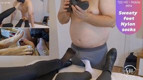 A bit of fun with sweaty feet in boots. 720 HD