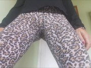 farts into my leopard yogapants