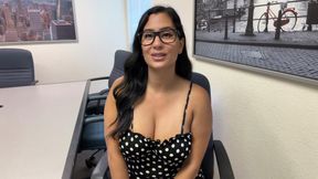 Count down with the boss until he explodes on my big tits 😈