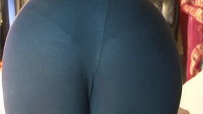 Voyeur Yoga Pants Booty 720p wmv