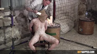 Twink Avery Monroe blindfolded and tormented with hot wax