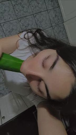 1 minuto de pura arcada 🥒