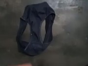 Jakol habang wala si tropa