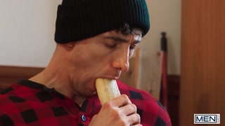 MEN - Liam Alyesto Gives Malik Delgaty A Handjob Under The Table, Then Slips Off To The Bedroom