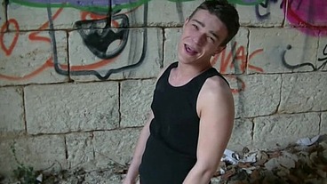 sexy twink fucked barebakc by big dick in exhib outdoor place
