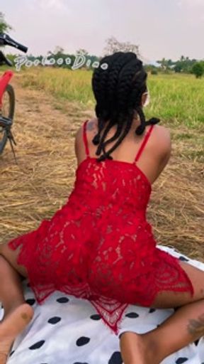 I fucked my self outdoor on the open field