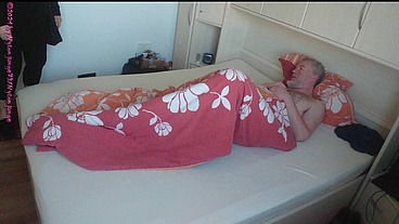 Geiles Sex Treffen mit Dicker MILF 1 ** Ausziehen und Kuscheln **