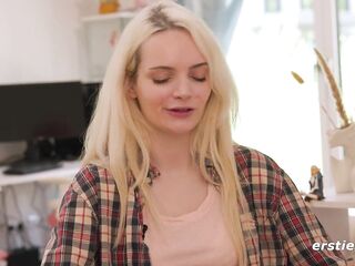 Ersties - Blond gamer gets tentacle in her dream outfit