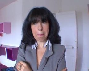 Sodomy of a hypersexual mature in the middle of an orgy !!!! French amateur