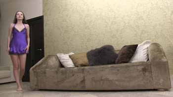 Tammy's Sensual Solo: Shaking that Gorgeous Brunette Booty!
