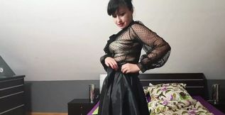 Part 1.Vintage styled Harlot will make your cock hard and eventually you will spill your thick warm spunk all over your screen.