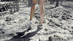 I lost my shoe while walking-4 MOV
