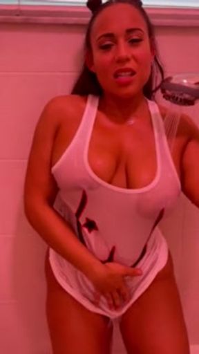 Big Titty Wet T-shirt Tease (Wydesyde Promo)