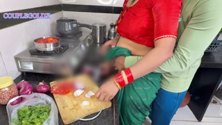 I’m कोमल की पहली सुहागरात के दूसरे दिन ही देवर ने भाभी के पीछे किचेन में खिचड़ी पक्का ने लगा