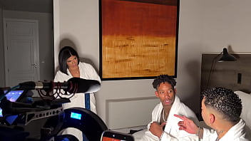 tras c&aacute_mara con la latina sheila Ortega le dan la follada de su vida un bbc y un brazile&ntilde_o