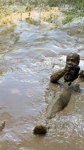 HOW DEEP'S THE MUD ?   Clip 2