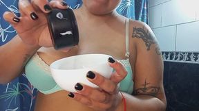Armpit fetish - Exfoliating my dark armpits