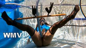 I wanna try some underwater bondage part 1 (WMV)