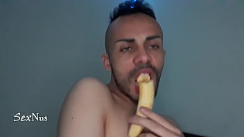 Te quiero mamar el banano