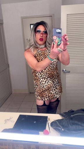 Beautiful Blonde Marilyn Smoking Fetish Getting Ready Tease