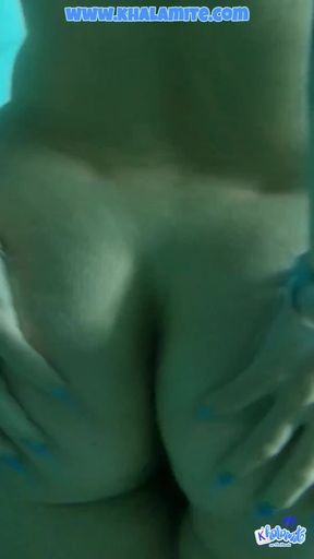 He Fucks Me in Front of Everyone in the Pool: Intense and Risky Sex