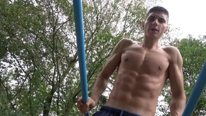 EastBoys.com - Muscled amateur receives POV nailing outdoors