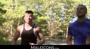 Athletic Asian Jessie Lee's sucking and fucking session