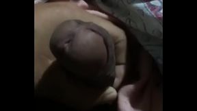 Novinho batendo punheta para mim