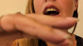 DUTCH FINGER NIBBLING | Jasmine