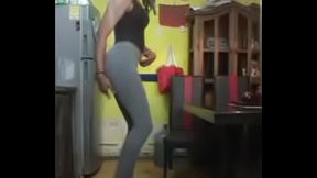 Danieela sexy tv de closet