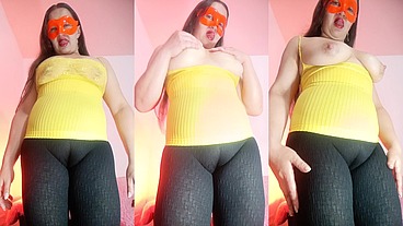 Esposa Puta Infiel Se Exhibe Para Su Hijastro Le Encanta Enseñar Sus Grandes Tetas Su Enorme Concha Y Su Lindo Culo Usa BhaBhi Desi Sex XXX Usa American United States