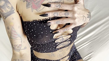 ROUGH AS HELL THIS NASTY INKED BITCH LOVES BBC STRETCHING HER INNARDS WIDE! - NIKATSU