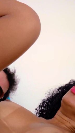 Hot Ebony Girl Takes in the Ass