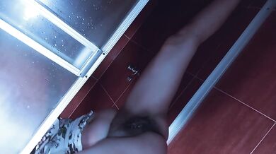 Mi best friend fucks me better than my boyfriend, I always end up on top of his cock - rich