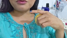 Hungry in the kitchen: Sexy snack with apple and my favorite toy