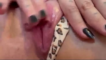 BRASILEIRA VAGABUNDA SE MASTURBANDO PRA VOC&Ecirc_