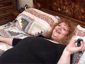 Busty Italian housewives loves to masturbate her big pussy...