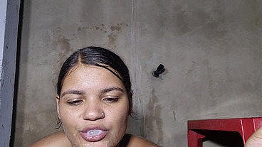 tigresa rebolou gostoso com seu cuzinho no meu pau em baixo do chuveiro