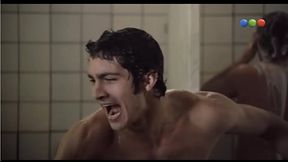 El vestuario,con los rugbiers y el Chino Darin !