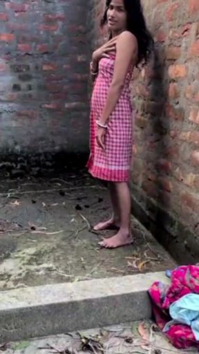 Desi Housewife Outdoor Sex