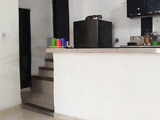 Fortunate pizza delivery chap. Large-assed Colombian gets her cunt banged hard by the slender old delivery chap.
