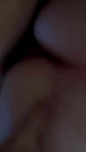 Blonde amateur plays with her average ass and homemade pussy solo