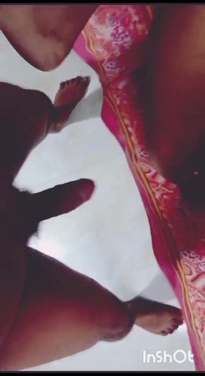 Desi Village bhabhi hot scene in husband market