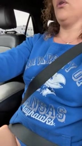 Horny Milf Cums Driving! fans.ly/MalloryKnox37