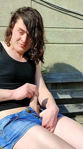 Sara outdoor masturbation