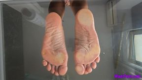 Melissa Soles on Glass - Floor View - HD MP4